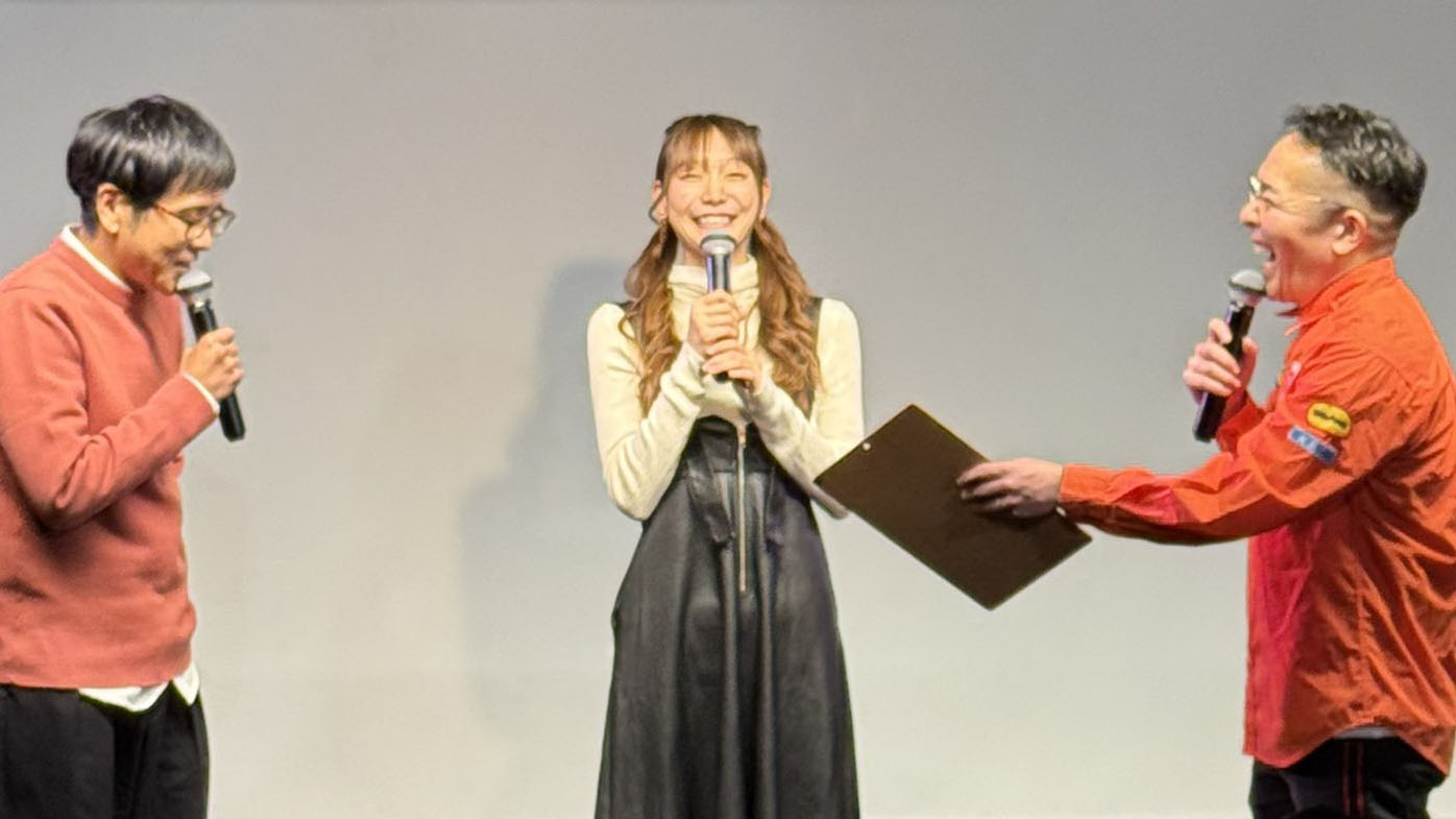 お笑い事務所「100company」に加入 —— MC・大喜利で新たな一面
